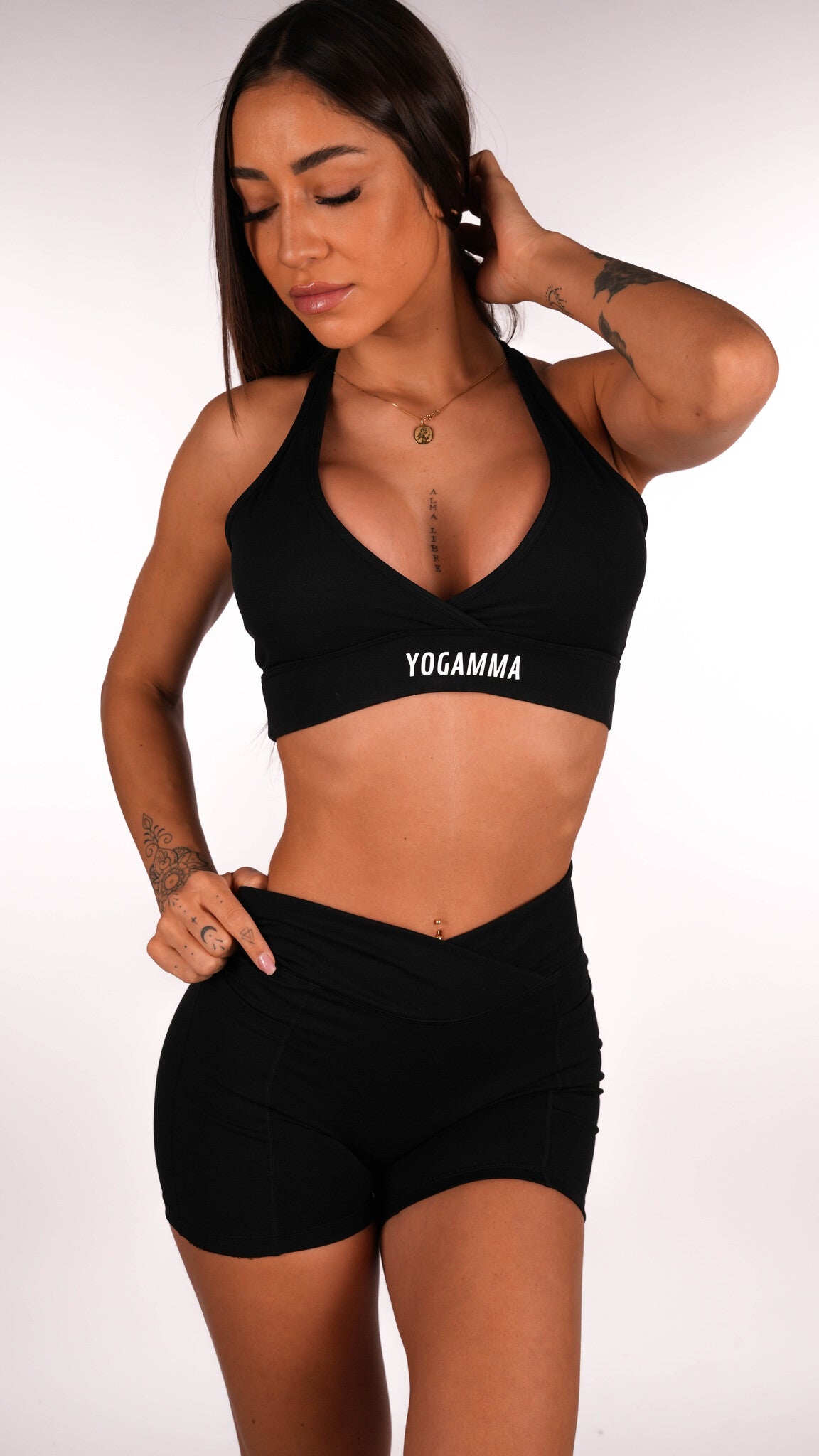 SET SHORTS PRO FIT YOGAMMA 🍑 - NERO